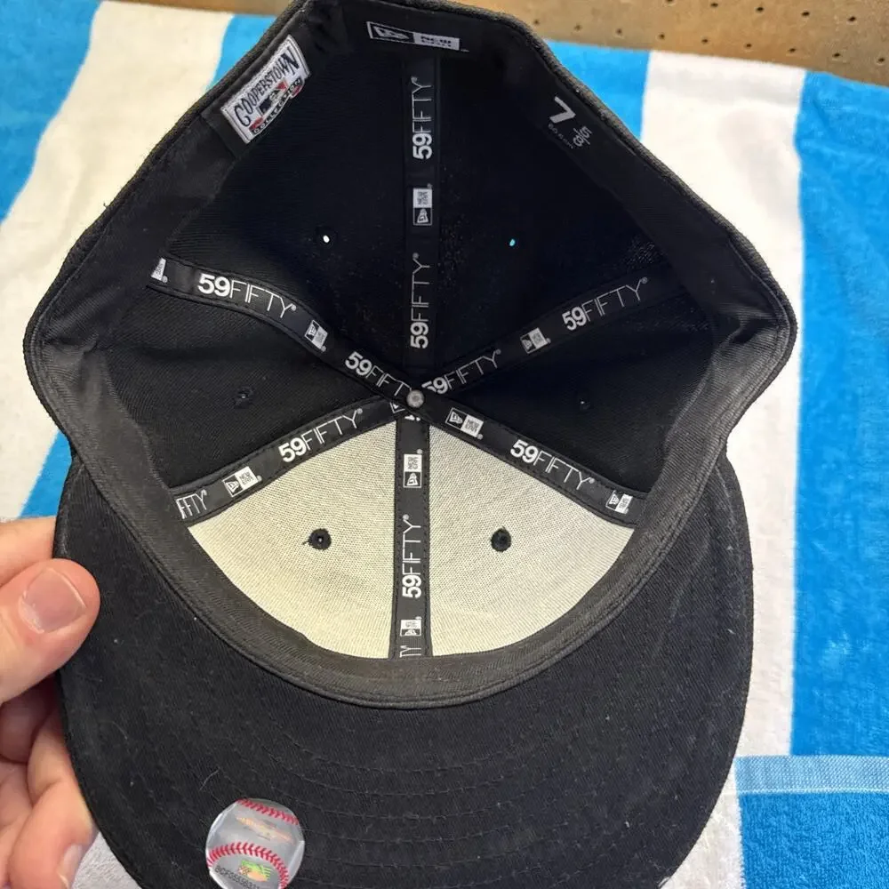 New Era New York Yankees 59FIFTY Fitted Hat Sz 7 5/8 Shimmer Logo Cooperstown